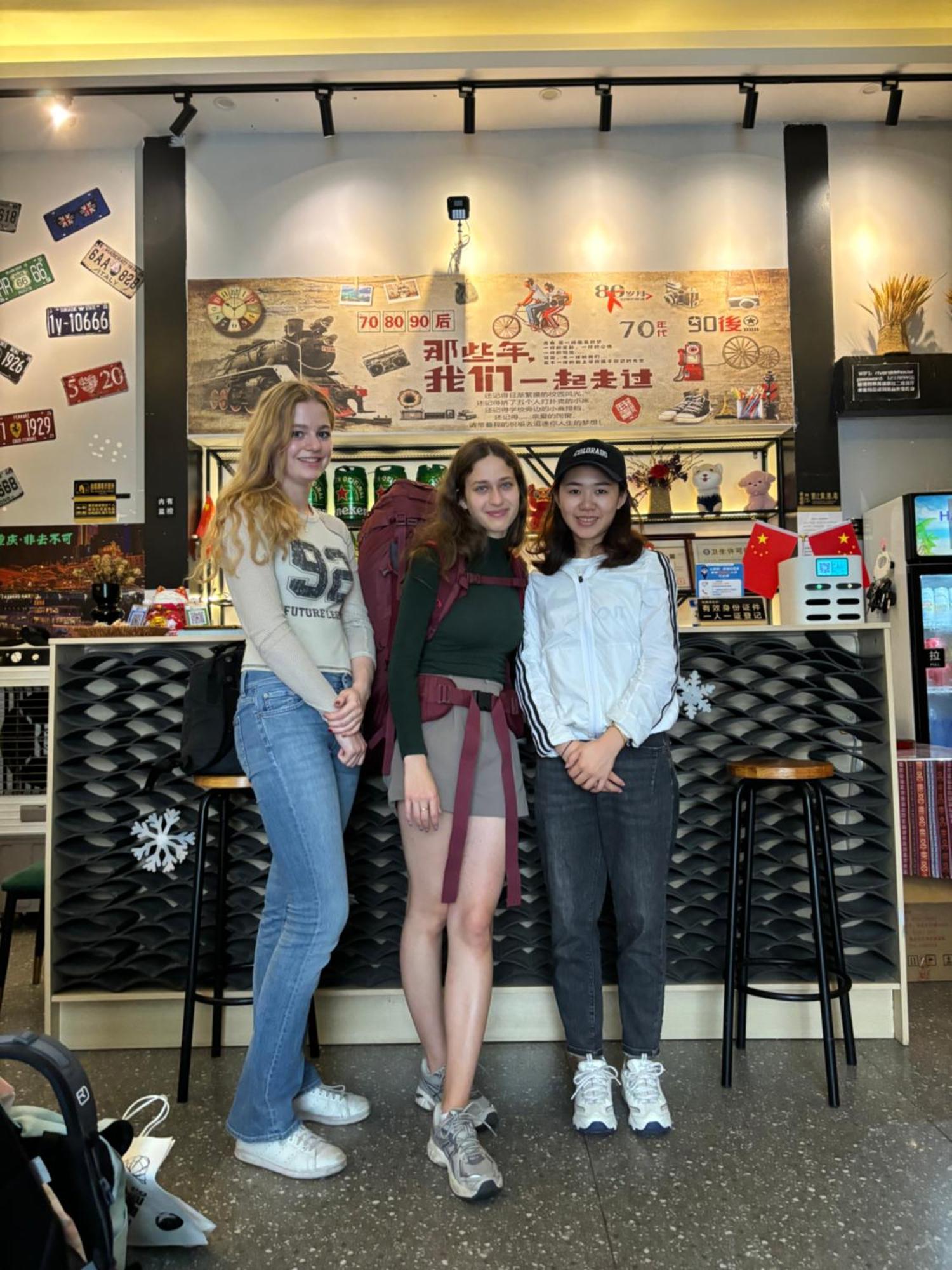 Riverside International Youth Hostel阅江老院青年旅舍 Chongqing Bagian luar foto